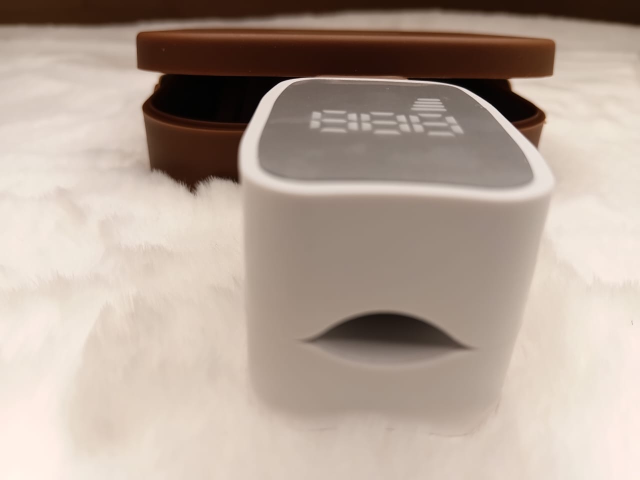 Nail Fungus Laser Treatment Device | Toenail &amp; Fingernail Care Solution (With Manicure Set Gift)